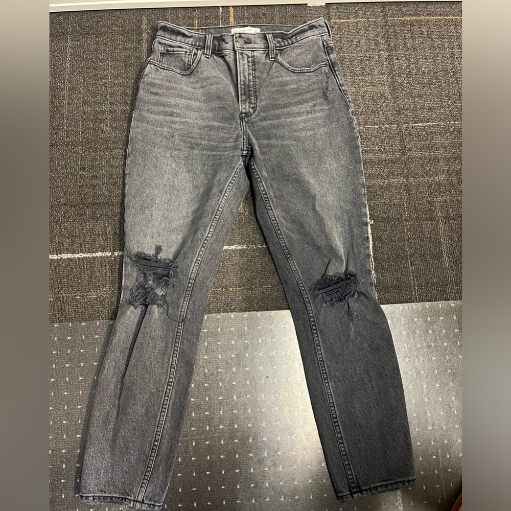 Abercrombie and Fitch the skinny high-rise destroyed jeans. Size 29.